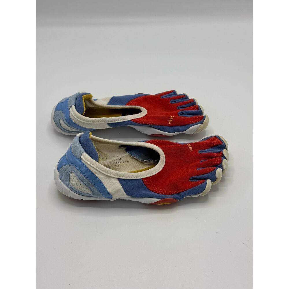 Vibram FiveFingers Barefoot Shoes Women 7-7.5 37 Toe Red White & Blue RARE - Picture 3 of 11